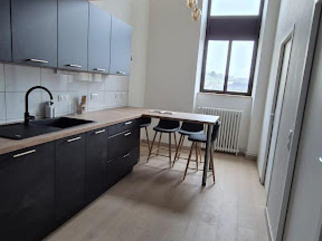 Location Duplex 4 pièces 91.45 m2 Rochefort Montagne