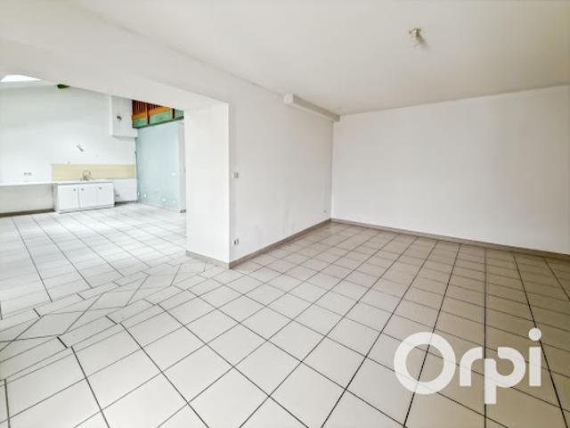 Location Duplex 5 pièces 103.1 m2 Baix