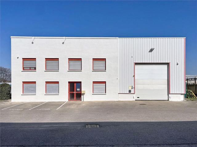 Location entrepôt Vénissieux Bâtiment indépendant 1475 m²