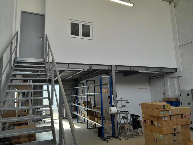 Location entrepôt atelier bureaux Anglet Maignon