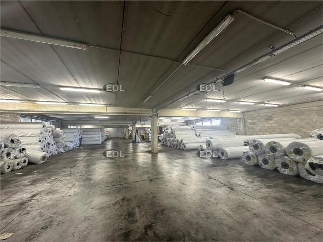 Location entrepôt Aubagne Zone des Paluds Accès quai