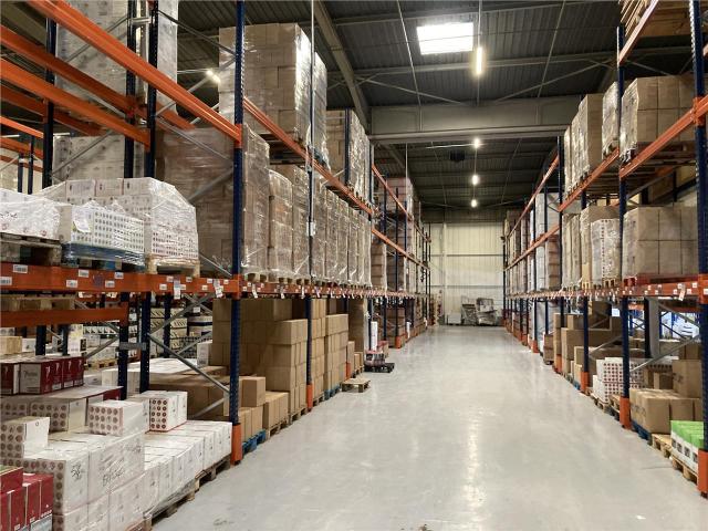 Location entrepôt Bayonne 1933 m² Quai de déchargement