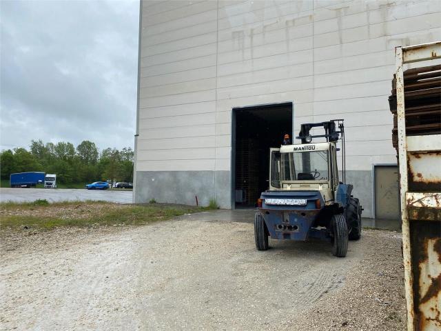 Location entrepôt Belmont Tramonet Proche A43 et racké