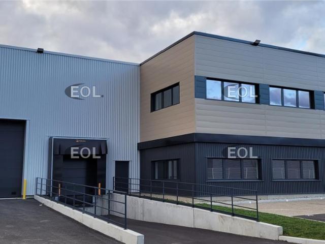 Location entrepôt Colombier Saugnieu Proche aéroport Lyon Saint Exupéry