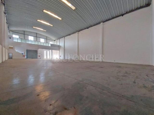 Location entrepôt de stockage 850m2 ZI Bouskoura, Casablanca