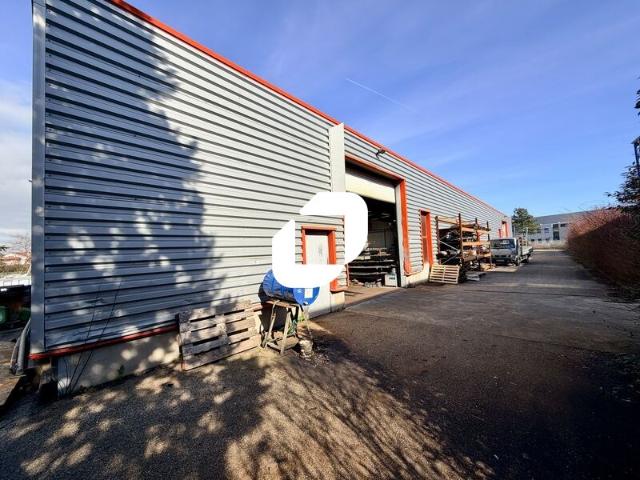 Location entrepôt Décines Charpieu Proche rocade Est