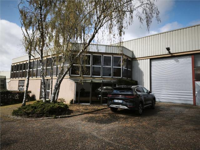 Location entrepôt local d'activités Palaiseau Proche A6 et RER B