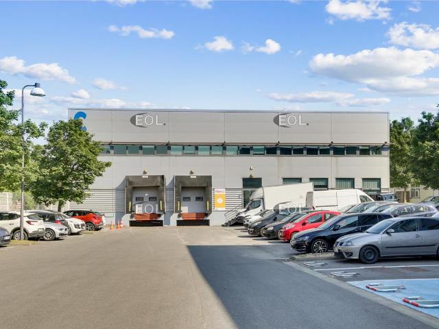 Location entrepôt logistique Ivry sur Seine Quais et SAS étanchéité