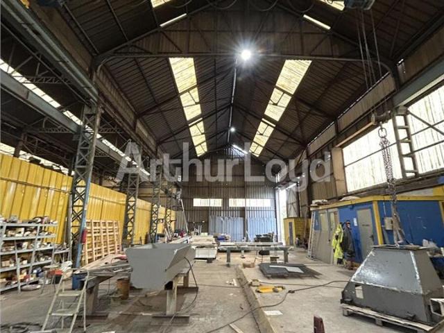 Location entrepôt Marly Accès direct A2 Hauteur 8 m