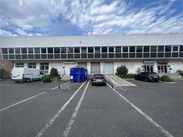 Location entrepôt Marly la Ville Accès A1, N104, RER D