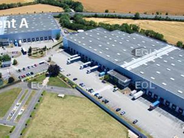 Location entrepôt Meyzieu Proche Rocade Est et Aéroport