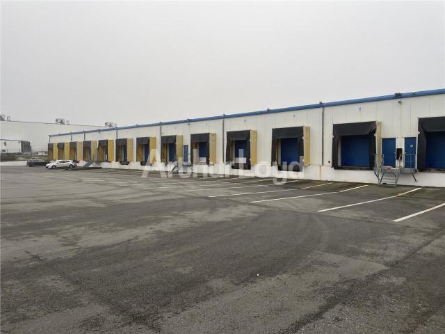 Location entrepôt Monchy le Preux Accès direct A1 et A26