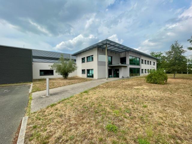 Location entrepôt Poissy Bâtiment indépendant