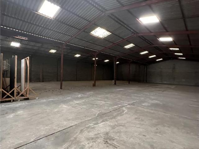 Location entrepôt Saint Alban Zone industrielle sécurisée