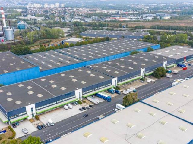 Location entrepôt Saint Ouen l'Aumône Proche A15 et RER C
