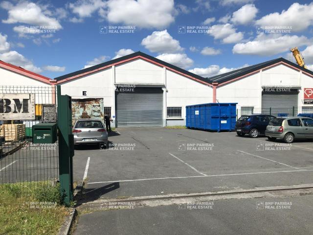 Location entrepôt Salomé Proximité immédiate A1