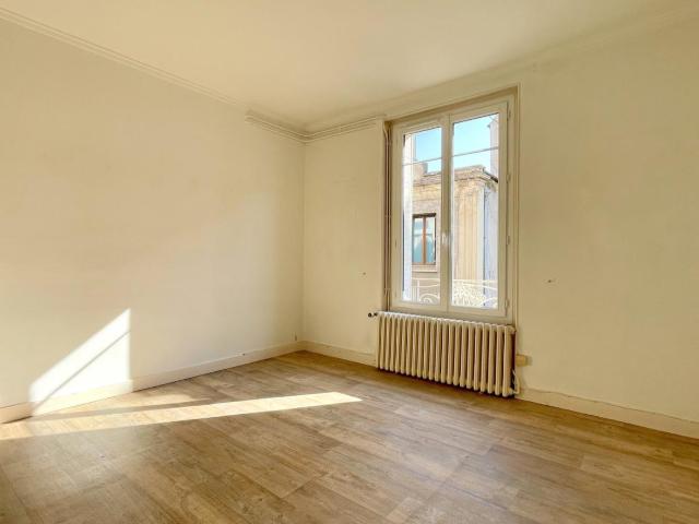 Location ETAMPES centre ville