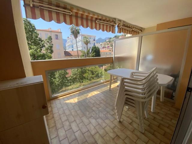 LOCATION ETUDIANT Menton Centre ville Studio avec terrasses République Immobilier Beausoleil
