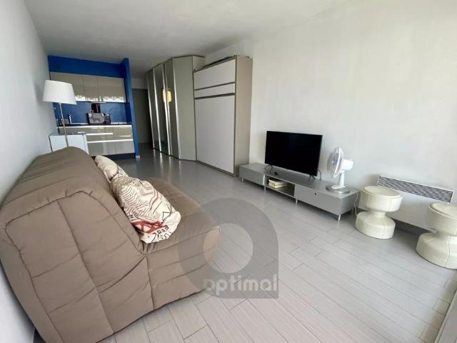 LOCATION ETUDIANT Menton Studio meublé en front de mer
