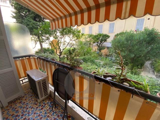 Location étudiante Menton Centre ville Agréable studio avec balcon
