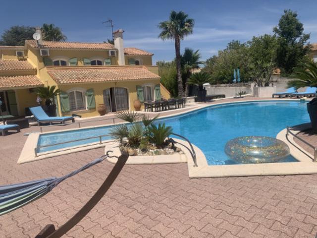 location ETUDIANTS VILLA GRAND CONFORT 160m2 proche fac SC ECO AEROPORT TRAM
