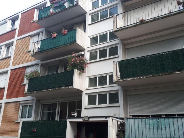 Location F3 75M2 avec balcon, cave et garage | Flor'immo