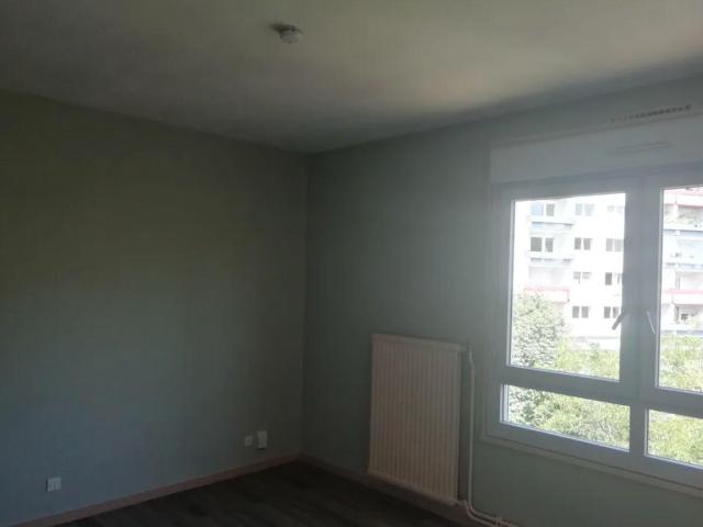 Location F1 grenoble