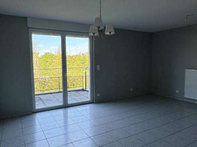 Location F2 Résidence sénior avec terrasse et parking Grange aux bois