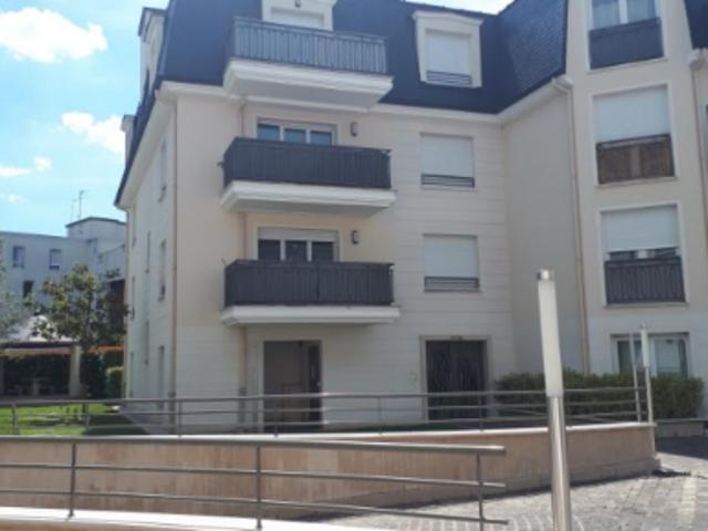 Location F2 SAINTE GENEVIEVE DES BOIS 850e CC | Flor'immo