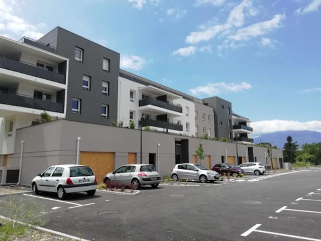 Location Fond de commerce 0 pièces 145 m2 Meylan