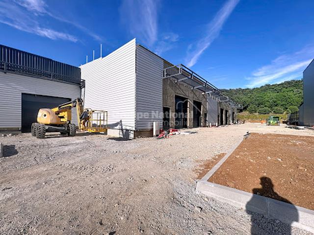 Location Fond de commerce 0 pièces 155 m2 Saint Paul Trois Châteaux