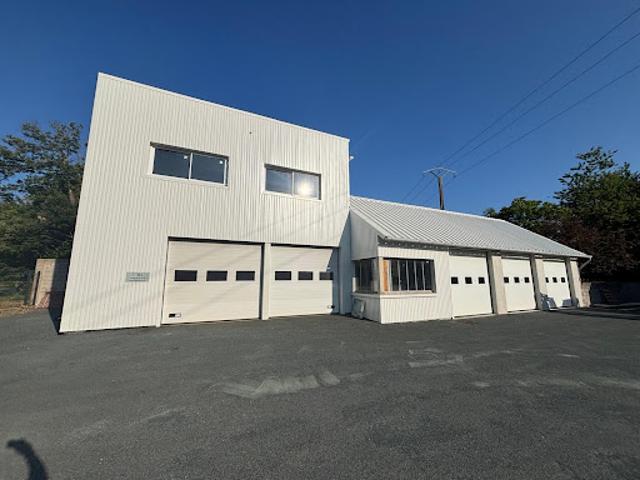 Location Fond de commerce 0 pièces 180 m2 Pluguffan