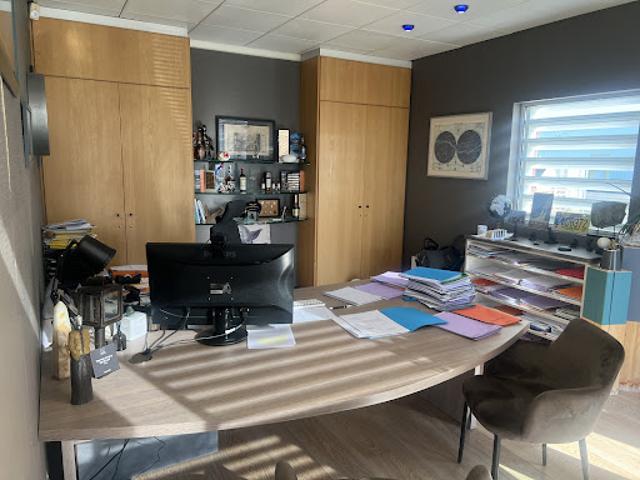 Location Fond de commerce 0 pièces 1296 m2 Angouleme