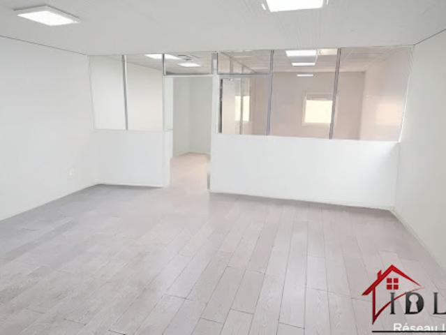 Location Fond de commerce 0 pièces 220 m2 La Farlède