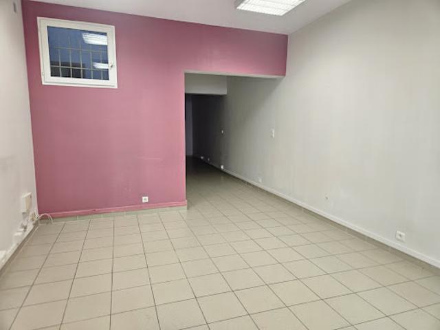 Location Fond de commerce 0 pièces 36 m2 Arles