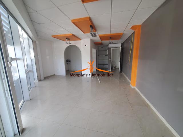 Location Fond de commerce 0 pièces 38 m2 Baie mahault