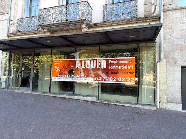 Location Fond de commerce 0 pièces 583 m2 Le Puy en Velay