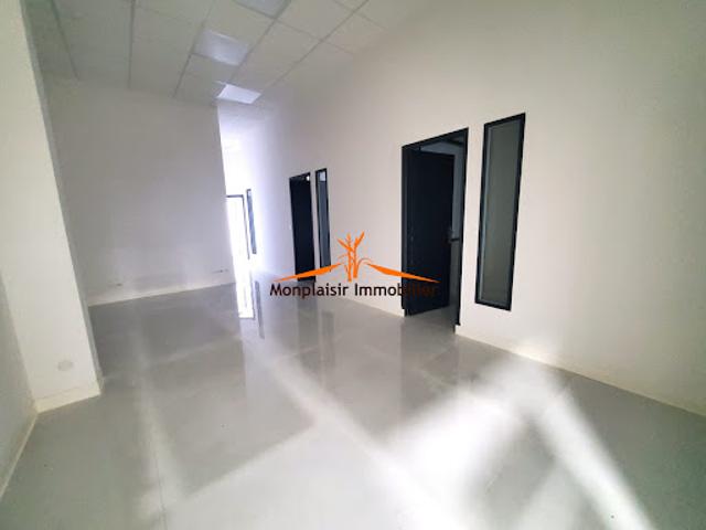 Location Fond de commerce 0 pièces 67 m2 Baie mahault