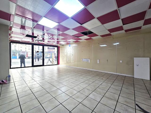Location Fond de commerce 0 pièces 76 m2 Paris 11ème