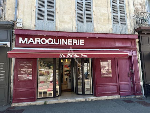 Location Fond de commerce 0 pièces 77.76 m2 Rochefort