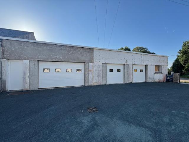 Location Fond de commerce 0 pièces 85 m2 Pluguffan