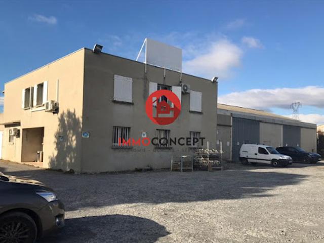 Location Fond de commerce 0 pièces 820 m2 Laudun l'Ardoise