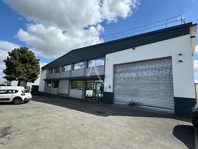 Location Fond de commerce 1415.5 m2 Morangis