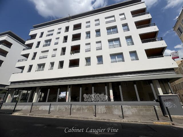 Location Autre 0 pièces 156 m2 Marseille 6ème