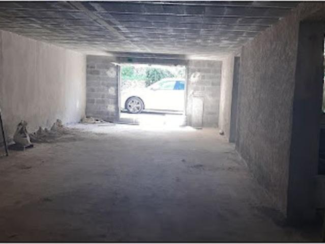 Location Fond de commerce 170 m2 Cendras