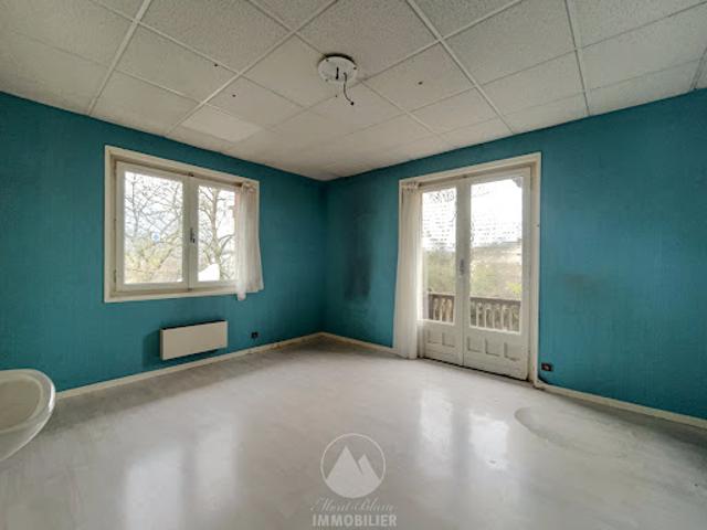 Location Fond de commerce 104.06 m2 Passy