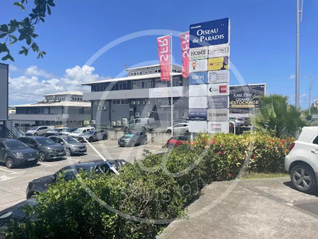 Location Fond de commerce 112 m2 Baie mahault