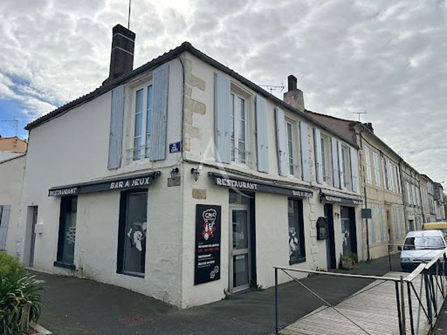 Location Fond de commerce 117.42 m2 Rochefort