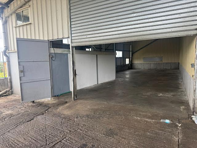 Location Fond de commerce 130 m2 Ducos