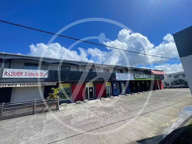 Location Fond de commerce 136 m2 Baie mahault